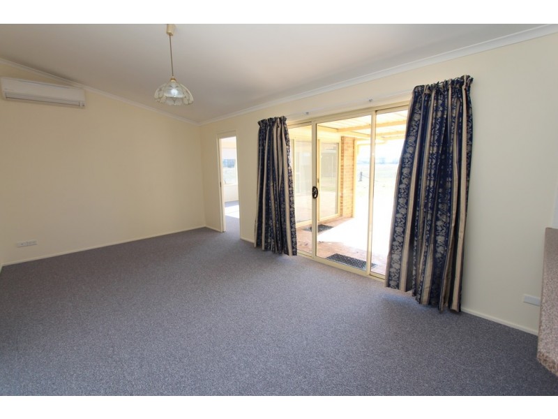 589 Vale Rd, Bathurst NSW 2795