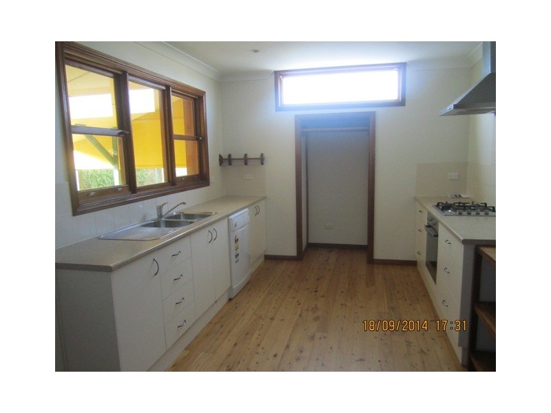 13 Rocket St, Bathurst NSW 2795