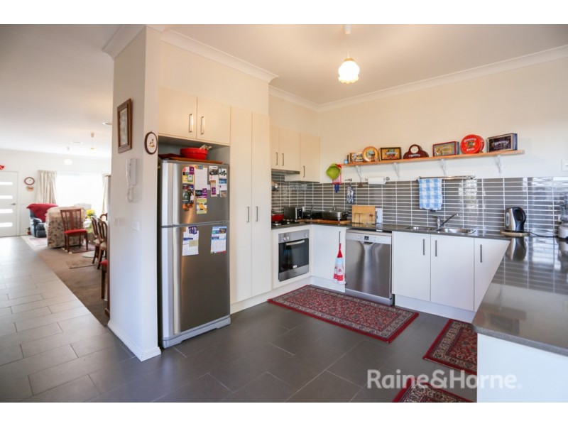 1/17 Marsden Lane, Kelso NSW 2795