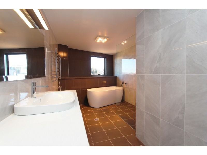 270a Havannah Street, South Bathurst NSW 2795