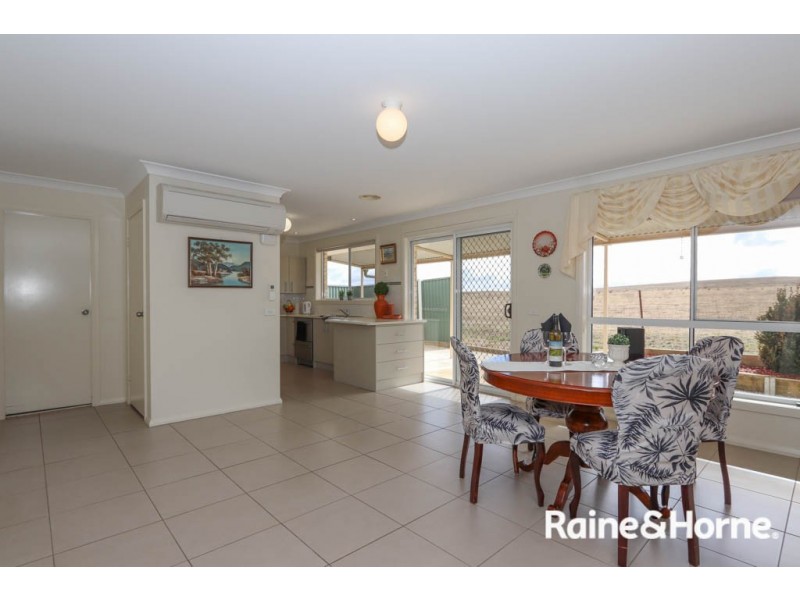 32a Marriott Avenue, Kelso NSW 2795