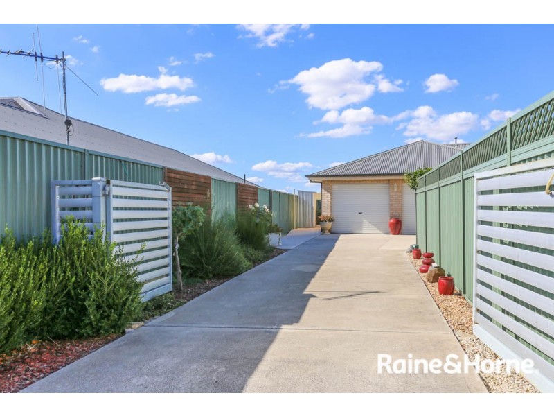 32a Marriott Avenue, Kelso NSW 2795