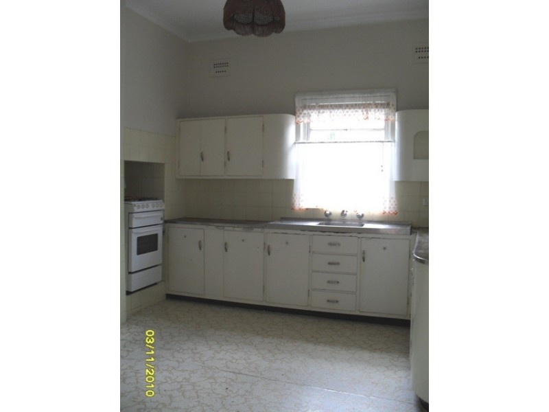 20 Brilliant St, Bathurst NSW 2795