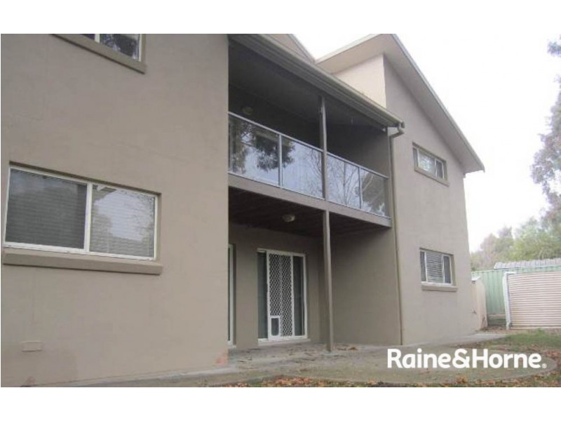 9 Napier Street, West Bathurst NSW 2795