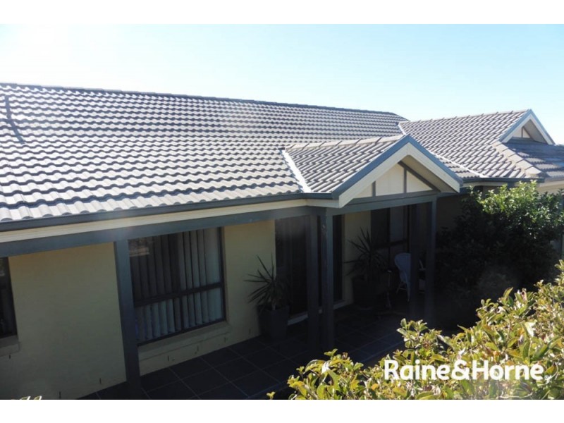8 Hurley Cl, Windradyne NSW 2795