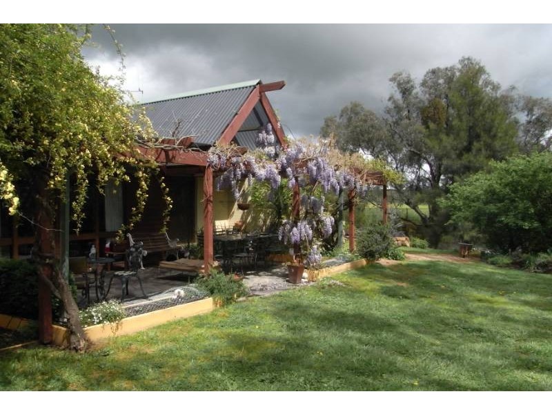 4 Wingeretta Close, Bathurst NSW 2795