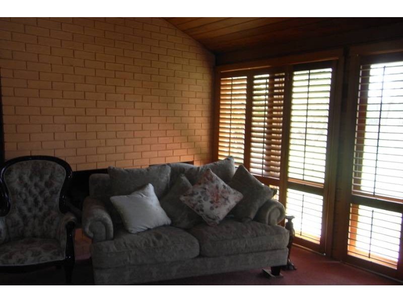 4 Wingeretta Close, Bathurst NSW 2795