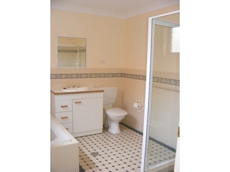 1/66 Bonner St, Bathurst NSW 2795