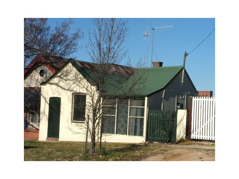 62 Seymour, Bathurst NSW 2795