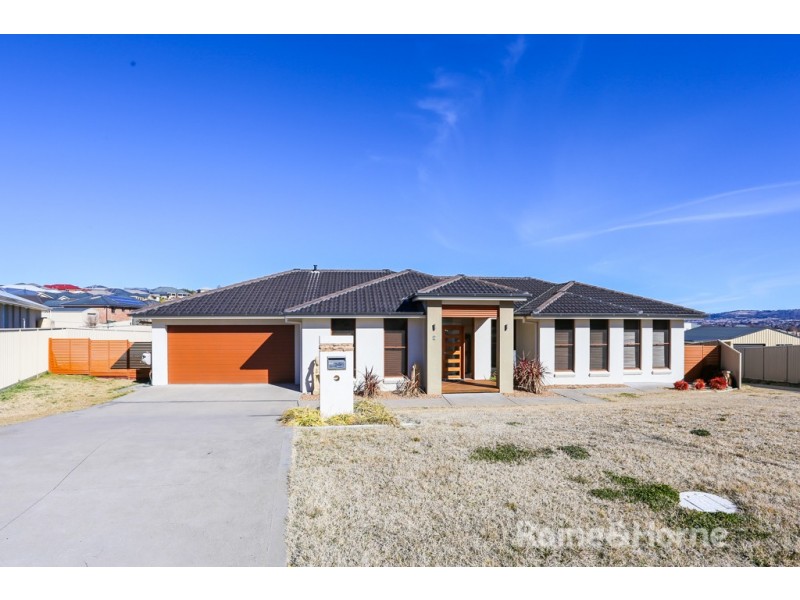 7 Billabong Close, Kelso NSW 2795
