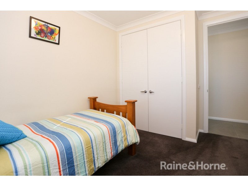 7 Billabong Close, Kelso NSW 2795