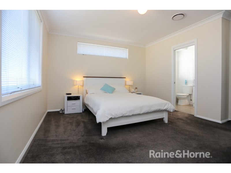 7 Billabong Close, Kelso NSW 2795