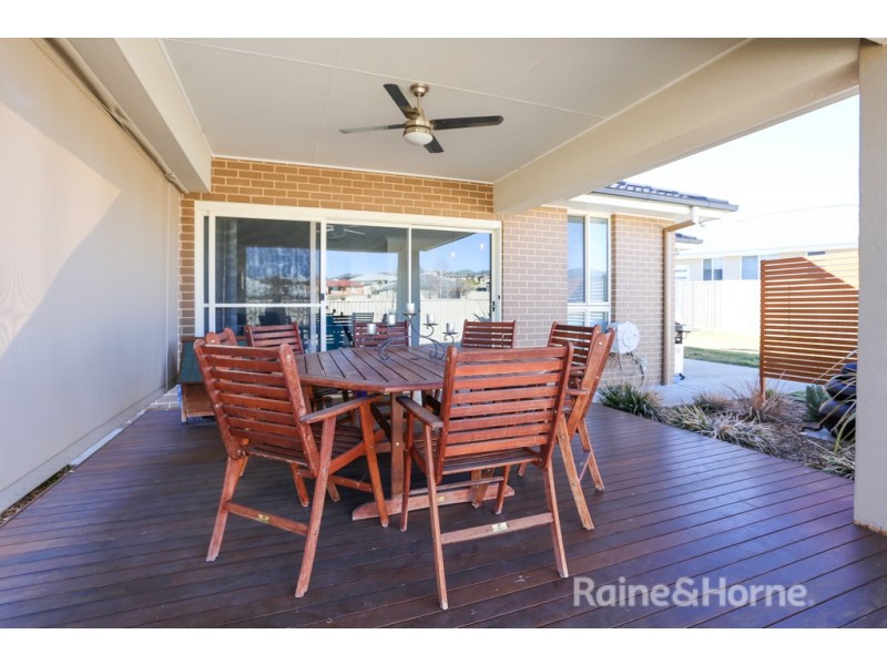 7 Billabong Close, Kelso NSW 2795