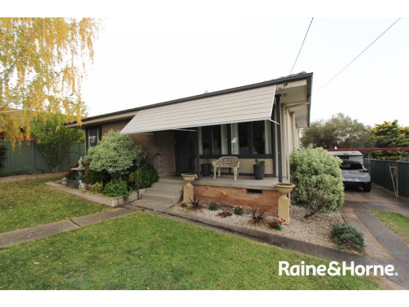 80 College Road, Bathurst NSW 2795