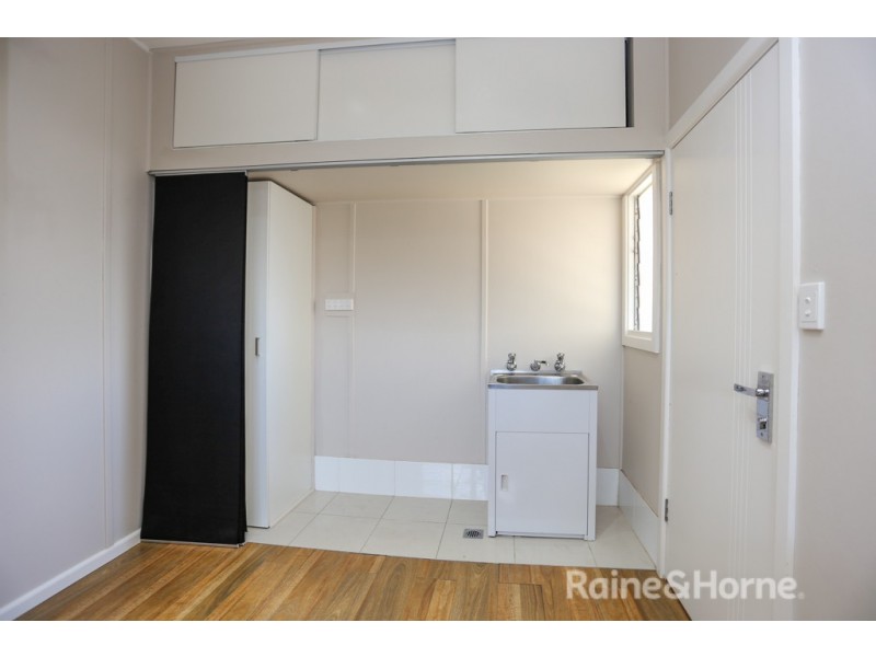 9 Lewins Street, South Bathurst NSW 2795