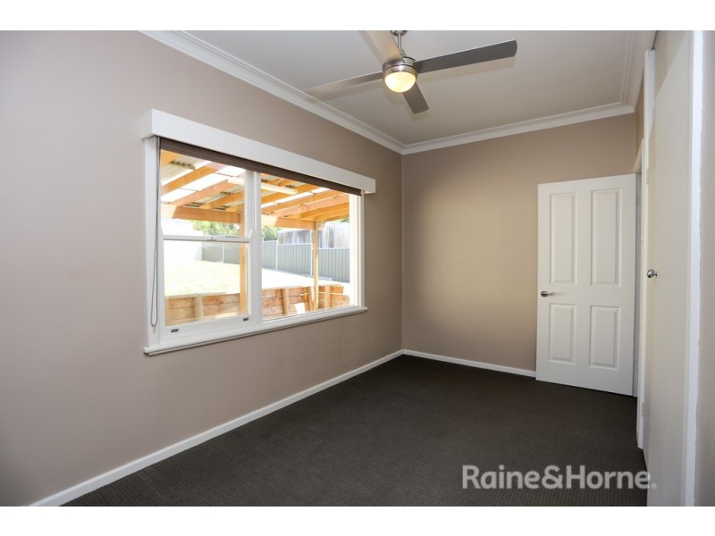 9 Lewins Street, South Bathurst NSW 2795