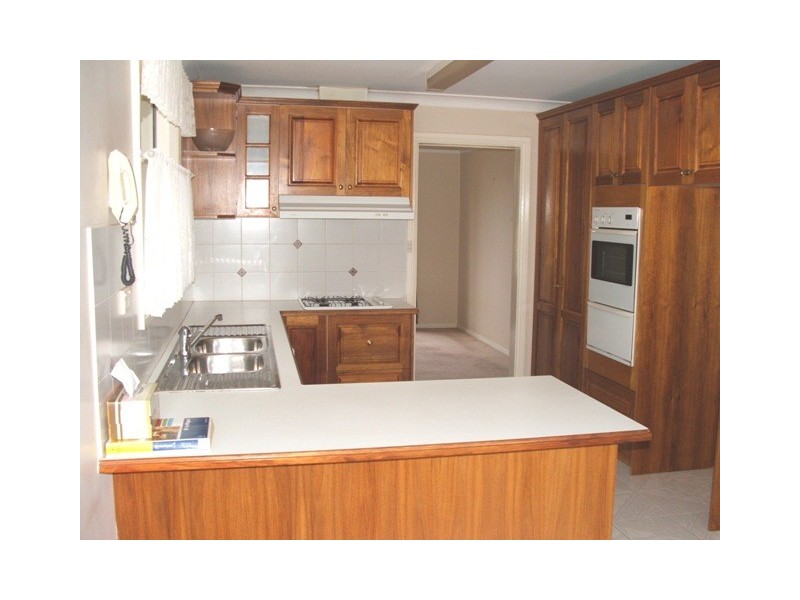 19 Kurumben Pl, Bathurst NSW 2795