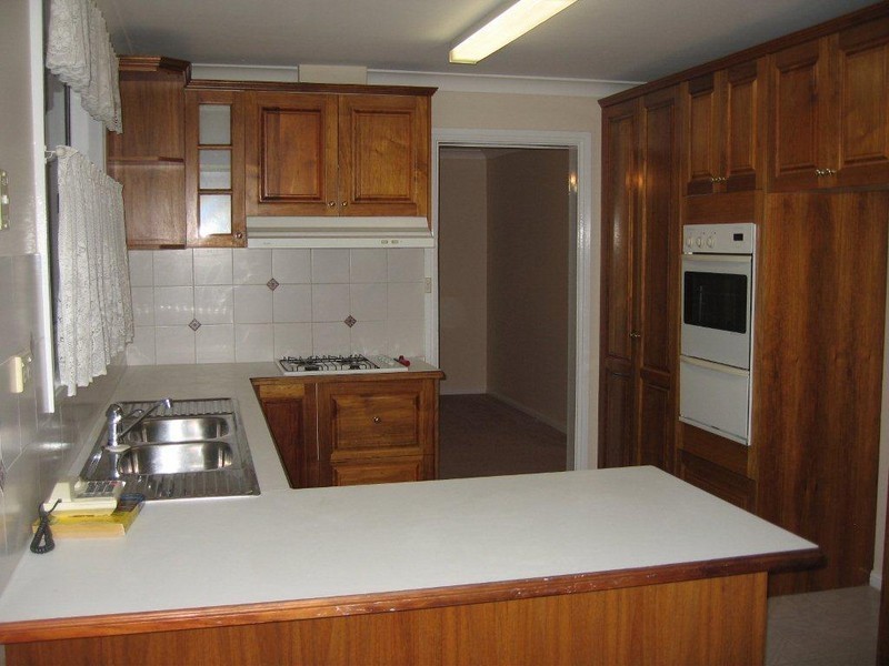 19 Kurumben Pl, Bathurst NSW 2795