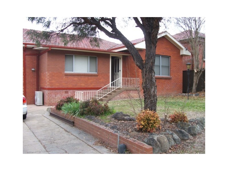 6 Esrom St, Bathurst NSW 2795