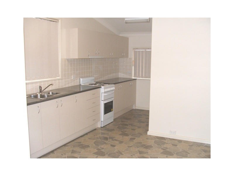 6 Esrom St, Bathurst NSW 2795