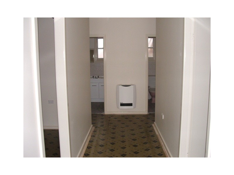 6 Esrom St, Bathurst NSW 2795