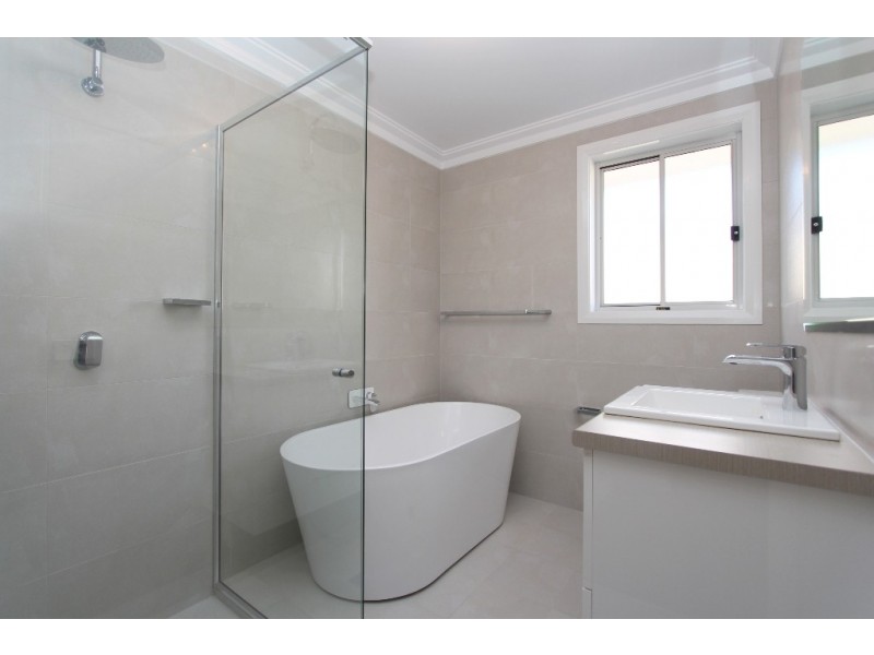 8 Coates Drive, Kelso NSW 2795