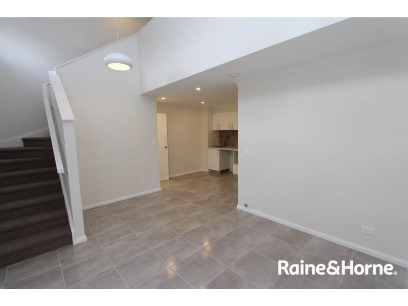 10/94 Havannah St, Bathurst NSW 2795