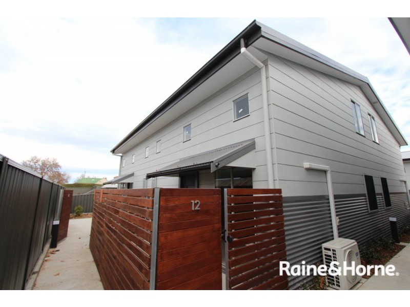 12/94 Havannah Street, Bathurst NSW 2795