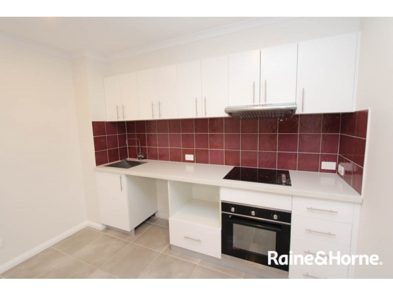 12/94 Havannah Street, Bathurst NSW 2795