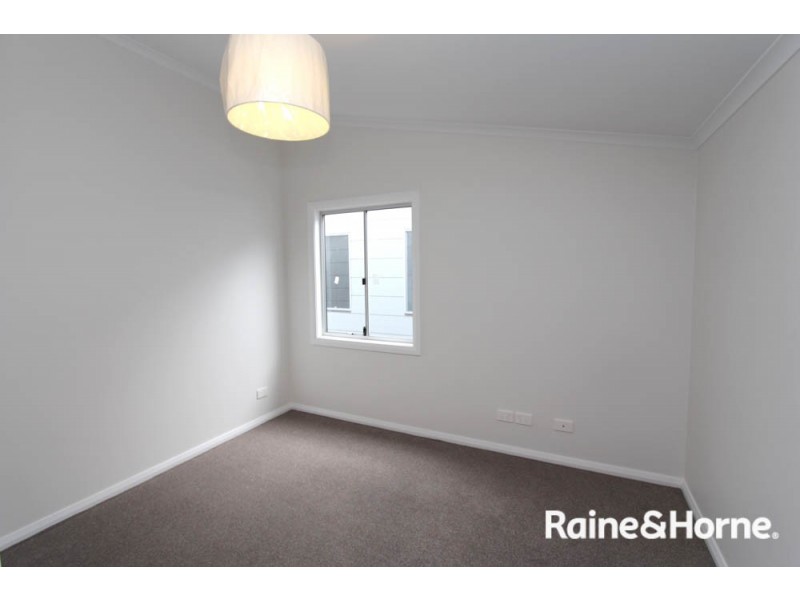 12/94 Havannah Street, Bathurst NSW 2795