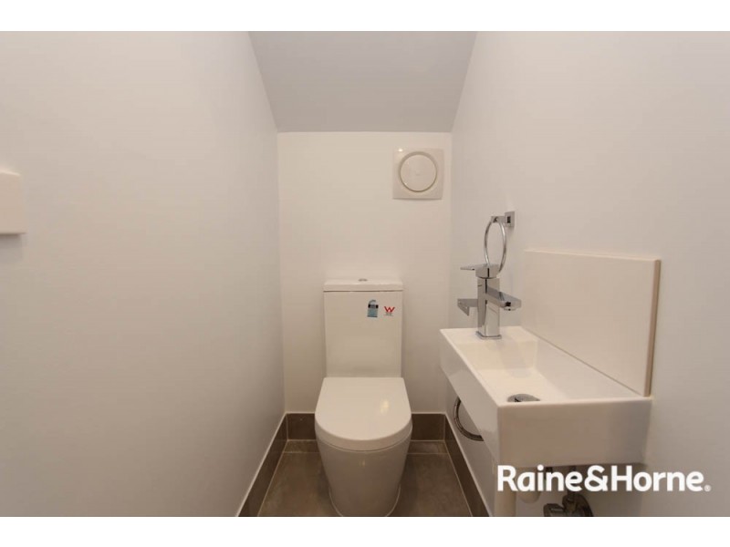 13/94 Havannah St, Bathurst NSW 2795