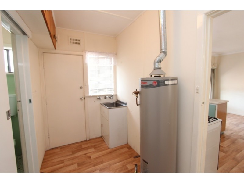 7 Loftus Street, Bathurst NSW 2795