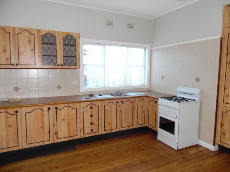 9 Torch Street, Bathurst NSW 2795