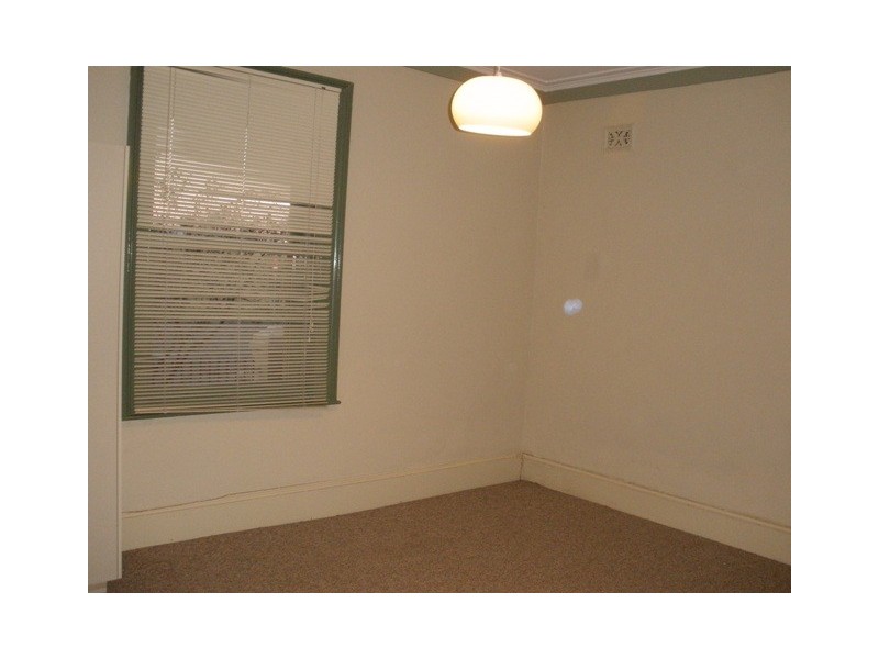 2/202 Durham St, Bathurst NSW 2795