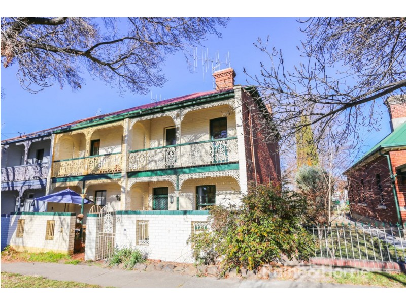 54 Seymour Street, Bathurst NSW 2795