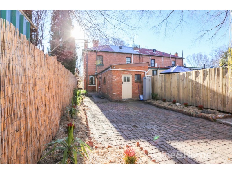 54 Seymour Street, Bathurst NSW 2795