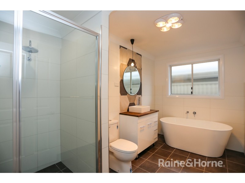 14 Basalt Way, Kelso NSW 2795