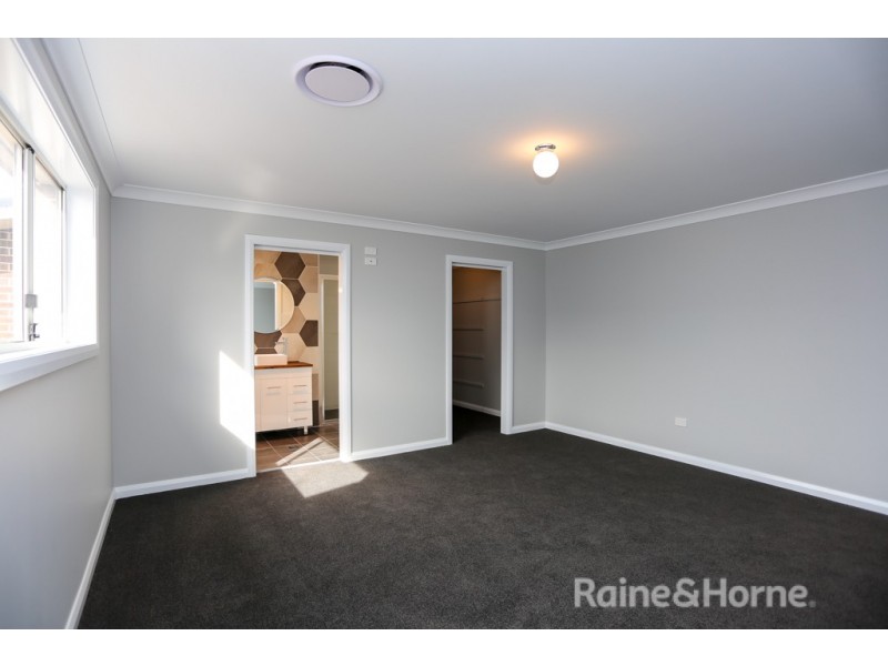 14 Basalt Way, Kelso NSW 2795