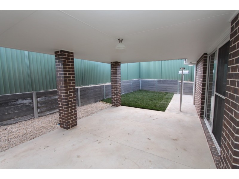 11 Phillip Street, Llanarth NSW 2795