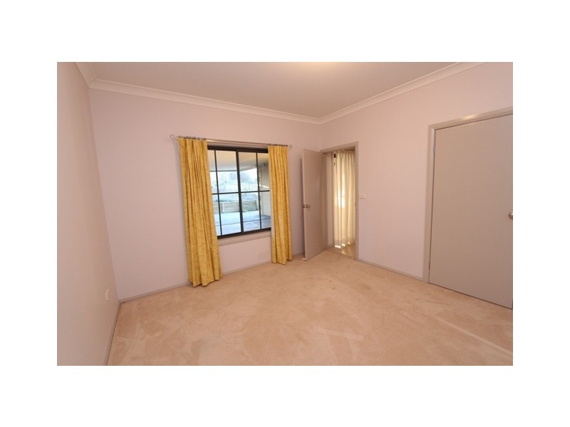 4 Shackleton Place, Windradyne NSW 2795