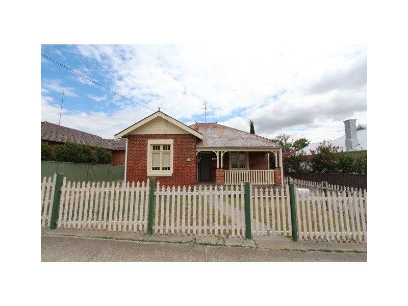 259 Bentinck St, Bathurst NSW 2795