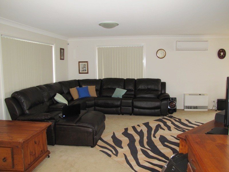 51 Halfpenny Drive, Bathurst NSW 2795