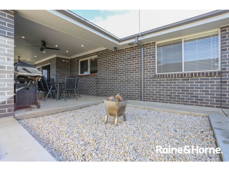 10 McGillan Drive, Kelso NSW 2795