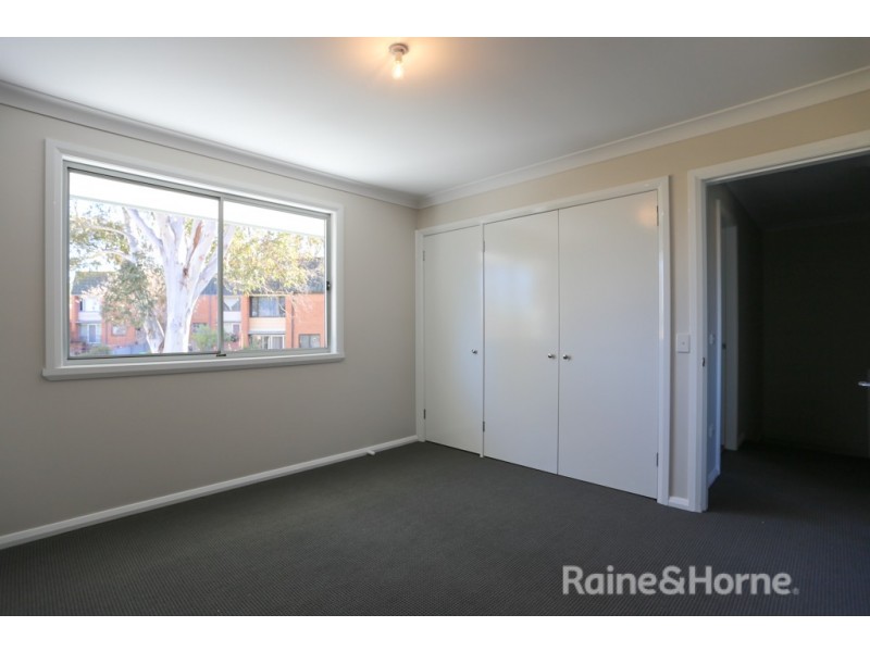 10 Rivett Place, Kelso NSW 2795