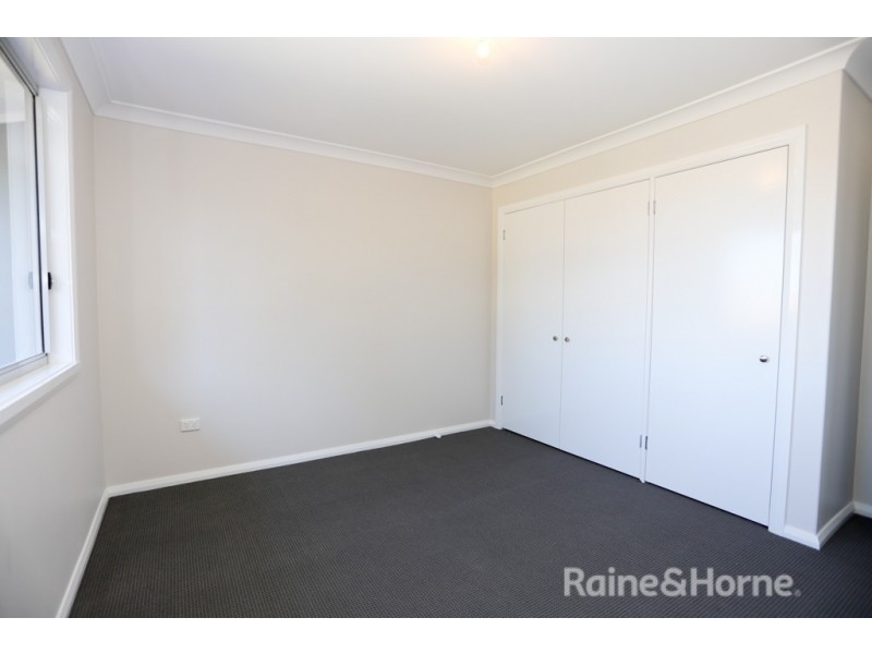10 Rivett Place, Kelso NSW 2795