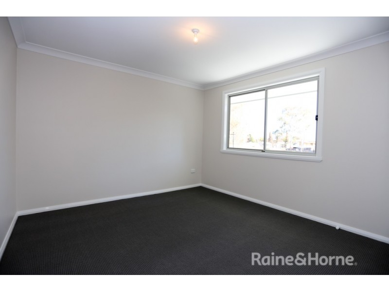 10 Rivett Place, Kelso NSW 2795