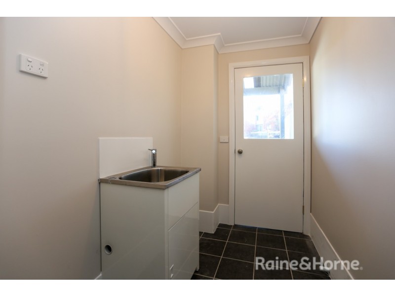 10 Rivett Place, Kelso NSW 2795