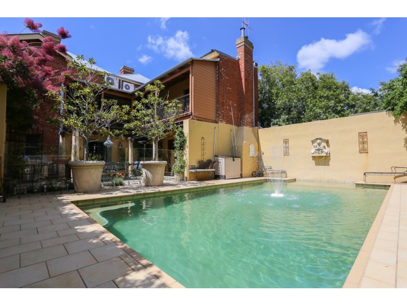 169 Havannah Street, Bathurst NSW 2795