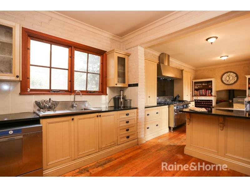 169 Havannah Street, Bathurst NSW 2795