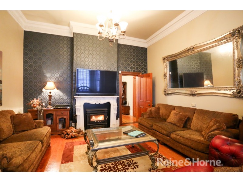 169 Havannah Street, Bathurst NSW 2795